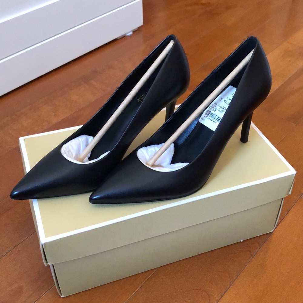 MICHAEL Michael Kors Keke Mid Pump